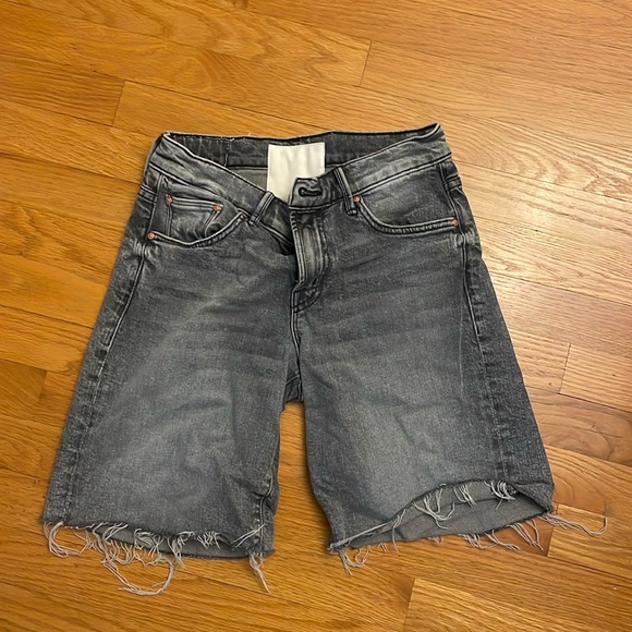 MOTHER jean shorts - Picture 1 of 5